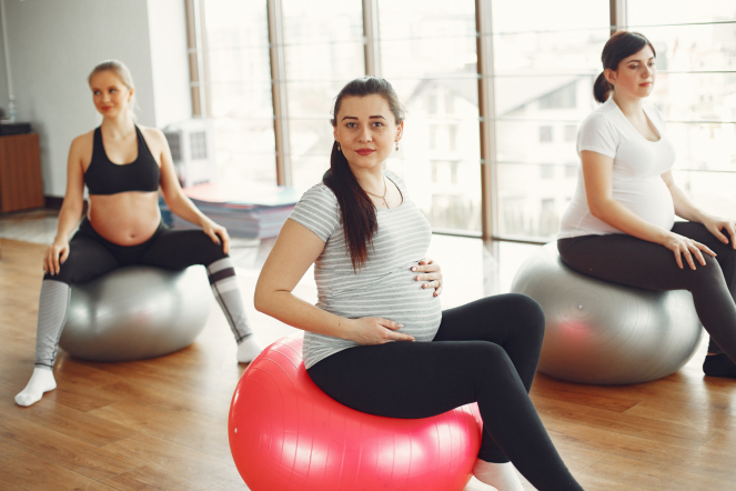 Cursos de preparación para el parto y su importancia para los futuros padres