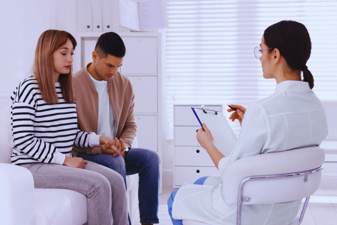 El aumento de infecciones sexuales demanda más profesionales de salud