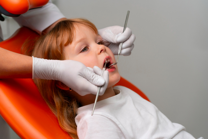 Odontopediatría una especialidad clave en el cuidado bucal infantil