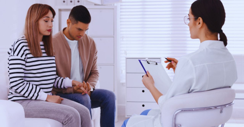 El aumento de infecciones sexuales demanda más profesionales de salud