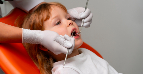 Odontopediatría una especialidad clave en el cuidado bucal infantil